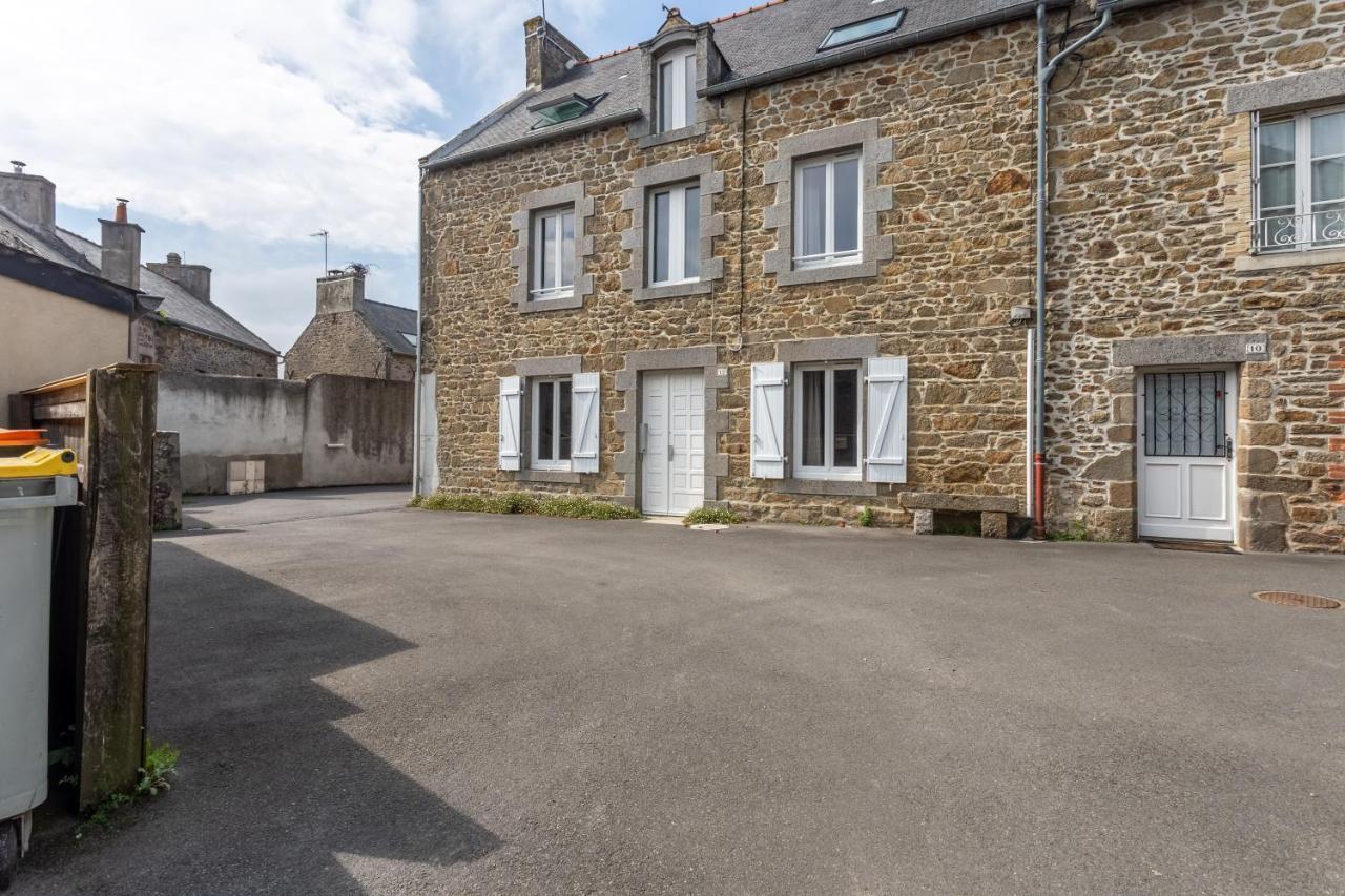 Residence La Colombanaise Saint-Coulomb Exterior photo
