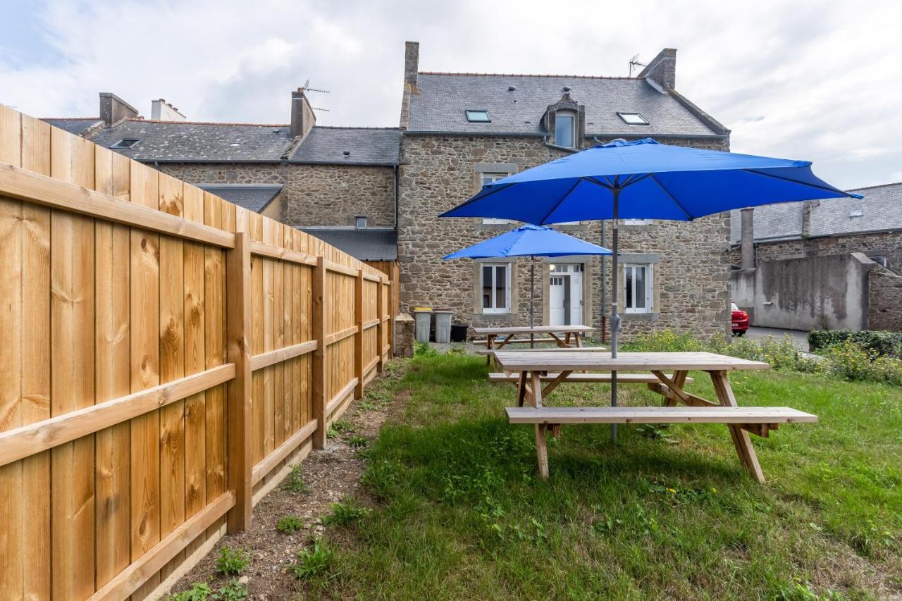 Residence La Colombanaise Saint-Coulomb Exterior photo